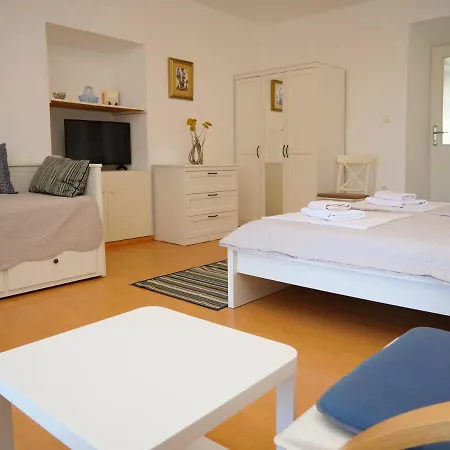 Apartmani Smilja Primosten Exterior photo