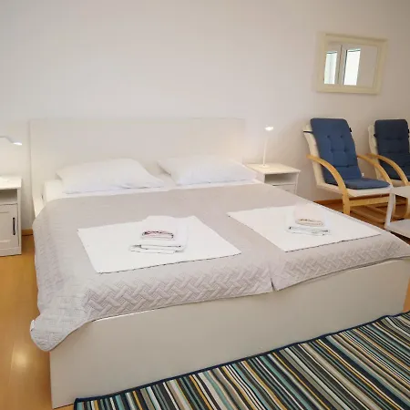 Apartmani Smilja Primosten Exterior photo